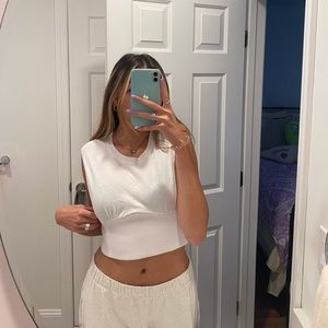 urban outfitters white crop top